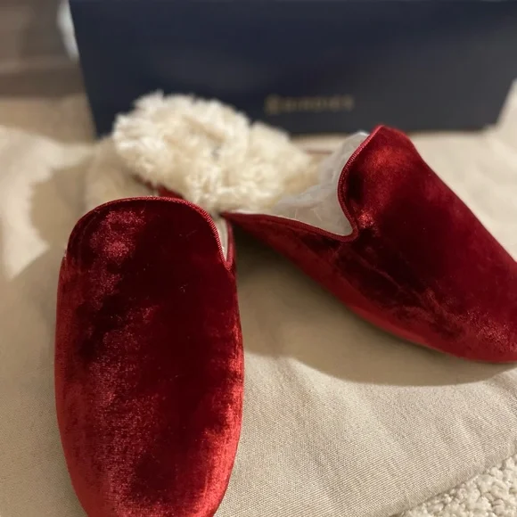 Birdies Red Slippers with Plush Lining - Picture 1 of 9
